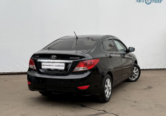 Подержанный автомобиль Hyundai Solaris Sedan 2013 года (5 фото)