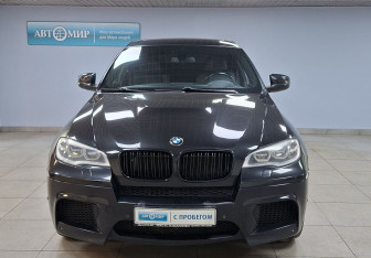 Подержанный автомобиль BMW X6 M 2013 года (2 фото)