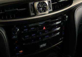 Подержанный автомобиль Lexus LX 2021 года (25 фото)