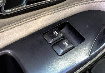 Подержанный автомобиль Kia Ceed Hatchback 2013 года (30 фото)