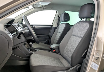 Подержанный автомобиль Volkswagen Tiguan 2021 года (20 фото)