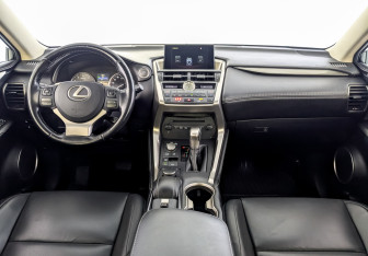 Подержанный автомобиль Lexus NX 2016 года (14 фото)