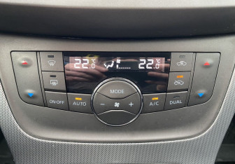 Подержанный автомобиль Nissan Sentra Sedan 2014 года (16 фото)