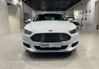 Подержанный автомобиль Ford Mondeo Sedan 2015 года (2 фото)