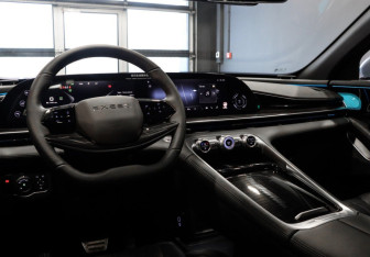 Новый Exeed RX 2025 (13 фото)