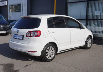 Подержанный автомобиль Volkswagen Golf Plus 2011 года (5 фото)