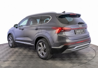Подержанный автомобиль Hyundai Santa Fe 2021 года (7 фото)