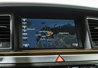 Подержанный автомобиль Hyundai Genesis 2014 года (18 фото)