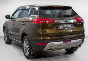 Подержанный автомобиль Geely Atlas 2020 года (7 фото)