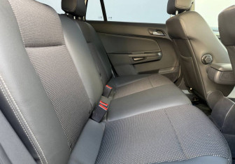 Подержанный автомобиль Opel Astra Wagon 2014 года (11 фото)
