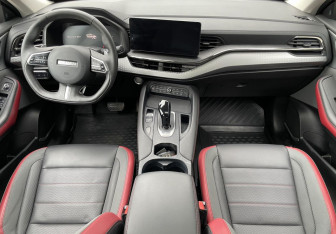 Подержанный автомобиль Haval F7x 2024 года (10 фото)