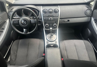 Подержанный автомобиль Mazda CX-7 2008 года (11 фото)