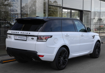 Подержанный автомобиль Land Rover Range Rover Sport 2014 года (5 фото)