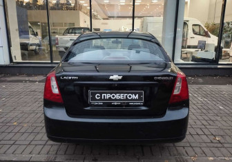 Подержанный автомобиль Chevrolet Lacetti Sedan 2008 года (7 фото)