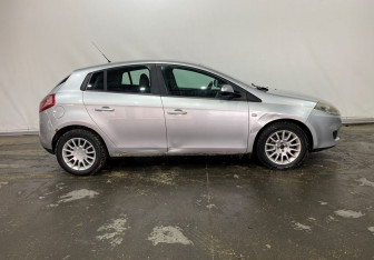Подержанный автомобиль Fiat Bravo 2008 года (4 фото)