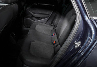 Подержанный автомобиль Audi A3 Sedan 2016 года (10 фото)