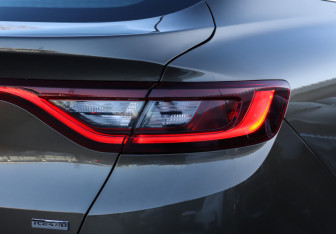 Подержанный автомобиль Renault Arkana 2019 года (21 фото)