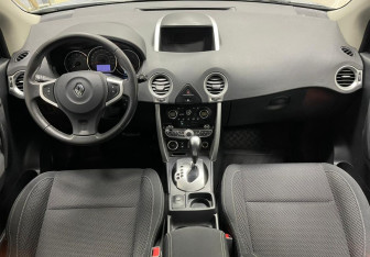 Подержанный автомобиль Renault Koleos 2012 года (11 фото)