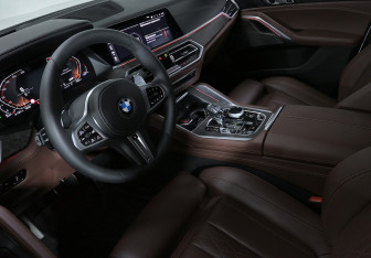 Подержанный автомобиль BMW X6 2020 года (7 фото)