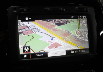 Подержанный автомобиль Renault Kaptur 2017 года (16 фото)