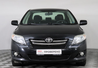 Подержанный автомобиль Toyota Corolla Sedan 2010 года (2 фото)