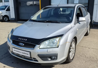 Подержанный автомобиль Ford Focus Sedan 2005 года (1 фото)
