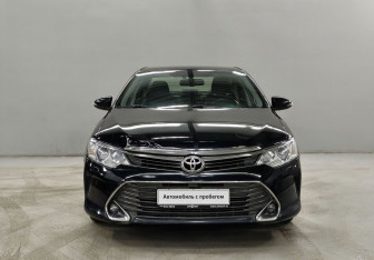 Подержанный автомобиль Toyota Camry Sedan 2015 года (2 фото)