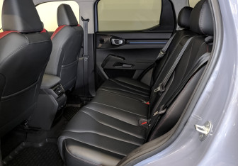 Подержанный автомобиль Haval H3 2024 года (12 фото)