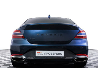 Подержанный автомобиль Genesis G70 2022 года (6 фото)
