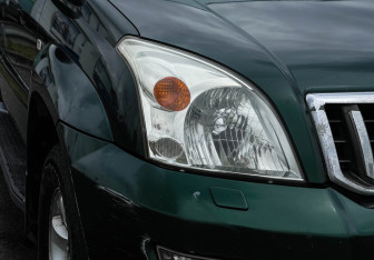 Подержанный автомобиль Toyota Land Cruiser Prado 2004 года (19 фото)