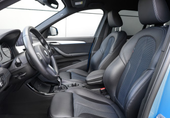 Подержанный автомобиль BMW X1 2019 года (16 фото)