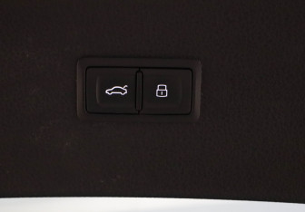 Подержанный автомобиль Audi Q5 2017 года (27 фото)