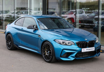 Подержанный автомобиль BMW M2 2021 года (3 фото)
