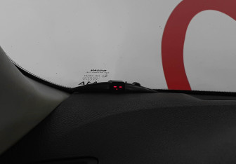 Подержанный автомобиль Nissan Sentra Sedan 2015 года (14 фото)