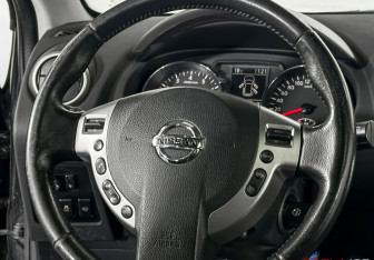 Подержанный автомобиль Nissan Qashqai 2012 года (15 фото)
