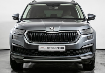 Подержанный автомобиль Skoda Kodiaq 2022 года (2 фото)