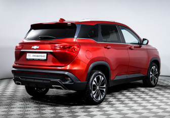 Подержанный автомобиль Chevrolet Captiva 2022 года (5 фото)