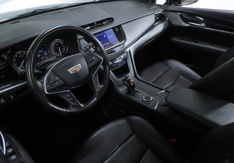 Подержанный автомобиль Cadillac XT5 2020 года (7 фото)