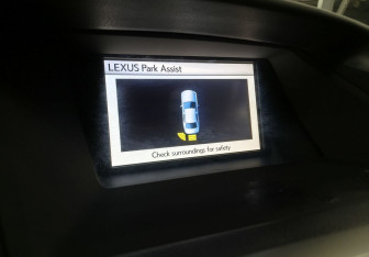 Подержанный автомобиль Lexus RX 2011 года (16 фото)