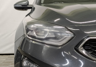 Подержанный автомобиль Kia Ceed Wagon 2019 года (17 фото)