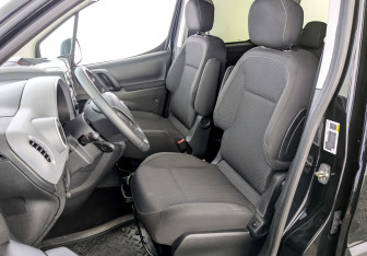 Подержанный автомобиль Opel Combo 2021 года (20 фото)
