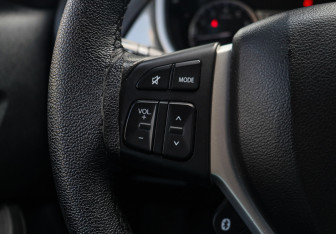 Подержанный автомобиль Suzuki Vitara 2015 года (17 фото)