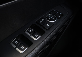 Подержанный автомобиль Kia Sorento 2018 года (23 фото)