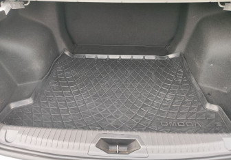 Подержанный автомобиль Omoda S5 2024 года (13 фото)