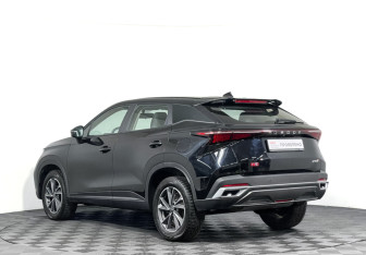 Подержанный автомобиль Omoda C5 2024 года (7 фото)