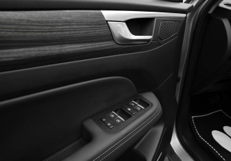 Подержанный автомобиль Kaiyi X3 Pro 2023 года (13 фото)