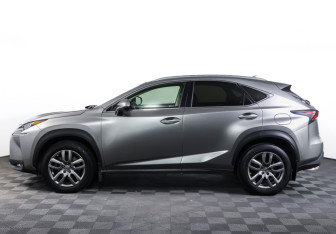 Подержанный автомобиль Lexus NX 2017 года (8 фото)