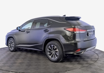 Подержанный автомобиль Lexus RX 2021 года (7 фото)