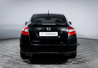 Подержанный автомобиль Honda Crosstour 2012 года (6 фото)