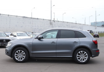 Подержанный автомобиль Audi Q5 2013 года (8 фото)